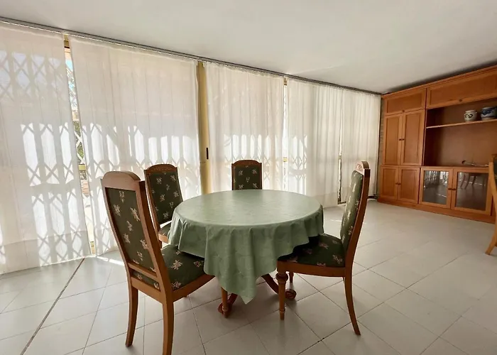 Apartment With Terrace In Calpe